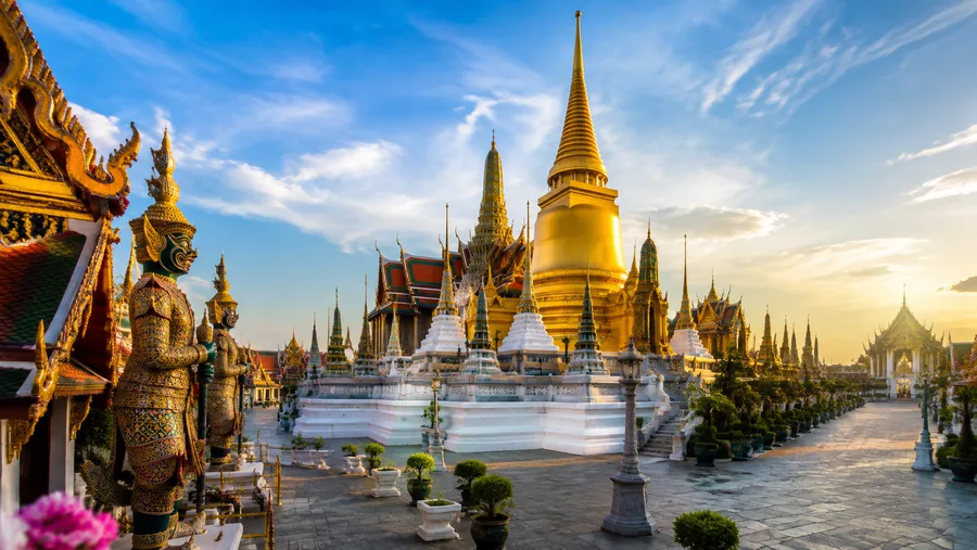 Grand Palace & Wat Phra Kaew: Tickets, Hours & Tours